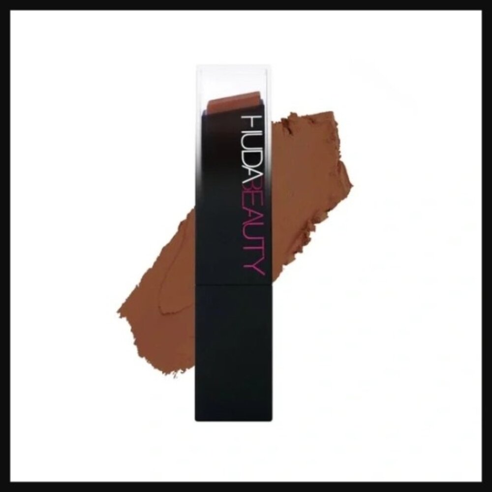 HUDA BEAUTY Hot Fudge 550R  Buildable Coverage Foundation Stick NIB